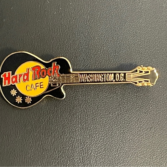 Hard Rock Cafe Guitar Pin from Washington DC Gold and Black - Picture 2 of 8